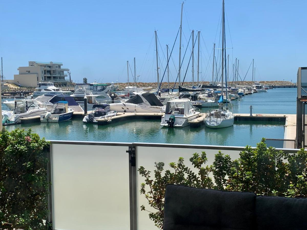 Mariner'S Cove ~ Luxe Waterfront Apartment Mindarie Exterior photo